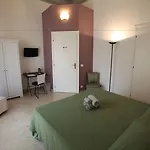 La Casa Di Paola Bed and breakfast 3*