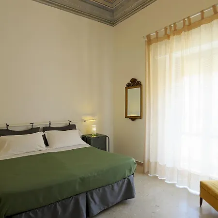 La Casa Di Paola Bed & Breakfast 3*