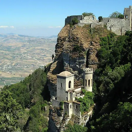 La Casa Di Paola 3* Trapani