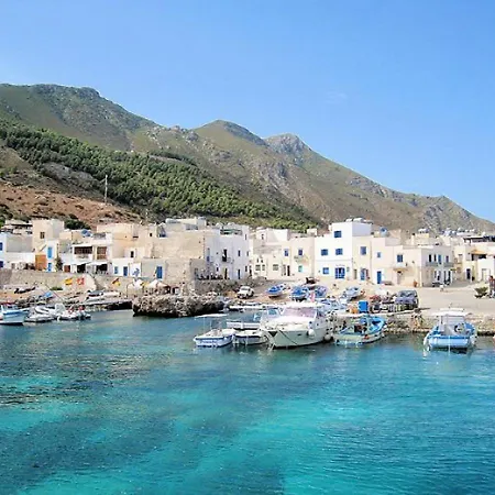 La Casa Di Paola Bed & Breakfast 3*