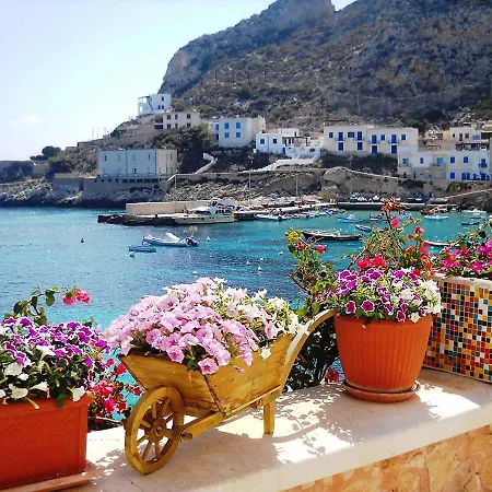 La Casa Di Paola Alojamento de Acomodação e Pequeno-almoço Trapani