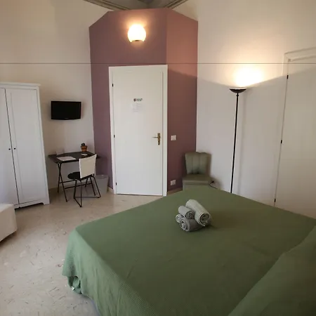 La Casa Di Paola Alojamento de Acomodação e Pequeno-almoço 3*
